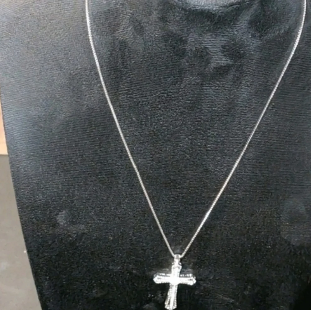 Elegant 14k Whit Gold Plated Cross Pendant Necklace 45cm